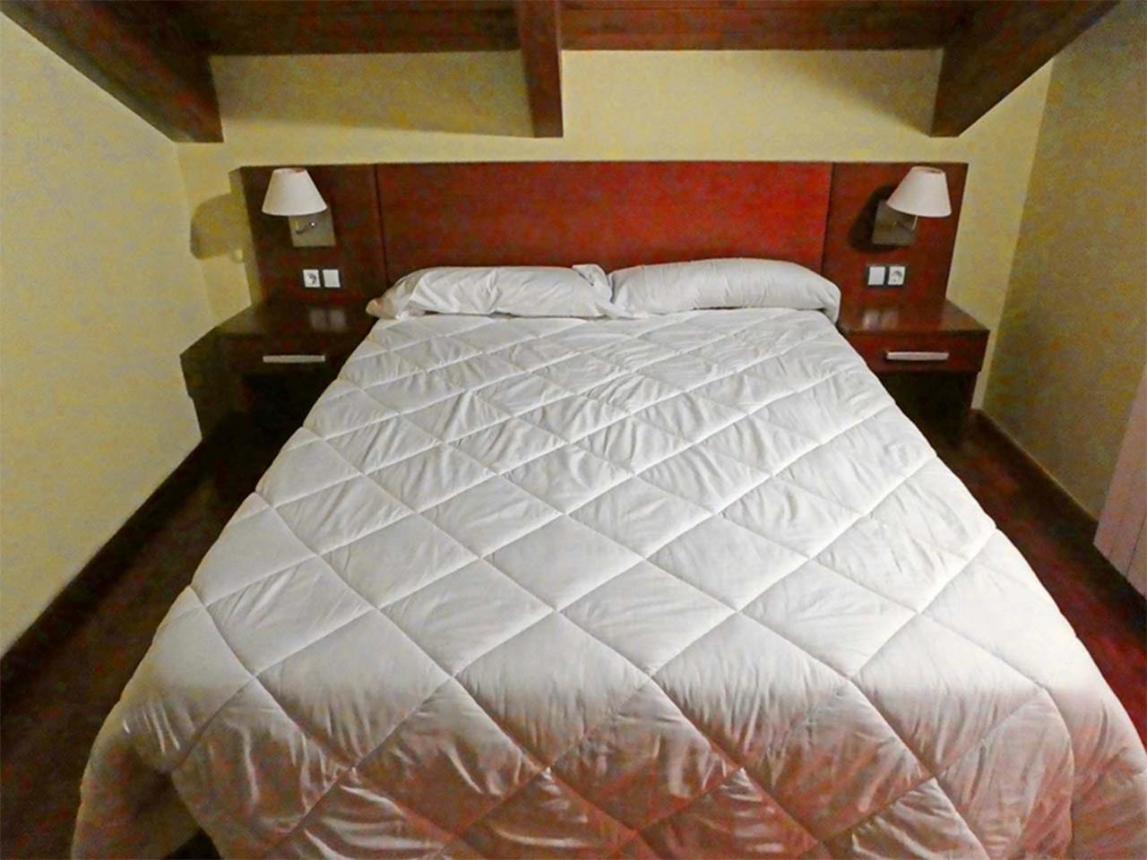 Apartamentos Villanua 3000 Buitenkant foto